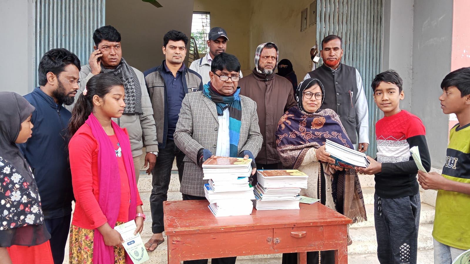 ১লা জানুয়ারি ২০২৬। শিক্ষার্থীদের মাঝে বই বিতরণ। - Image 10